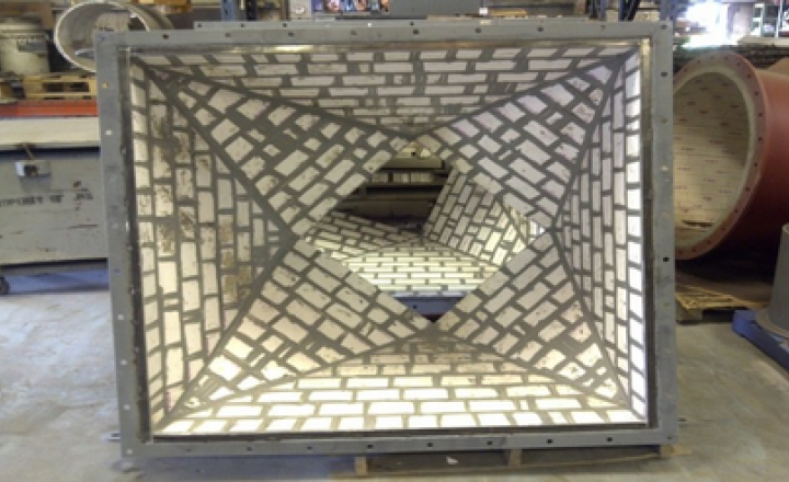 圣戈班性能陶瓷和耐火材料公司开发了一系列耐磨解决方案。耐磨陶瓷可用于粉碎、粉碎、研磨、分离、气力输送、管道组件、带式输送机组件、料浆泵组件、特种组件等