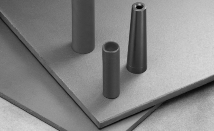 Les斑块Norbide®de圣戈班性能陶瓷和耐火材料sont une solution légère pour Les applications de blindage aérien。
