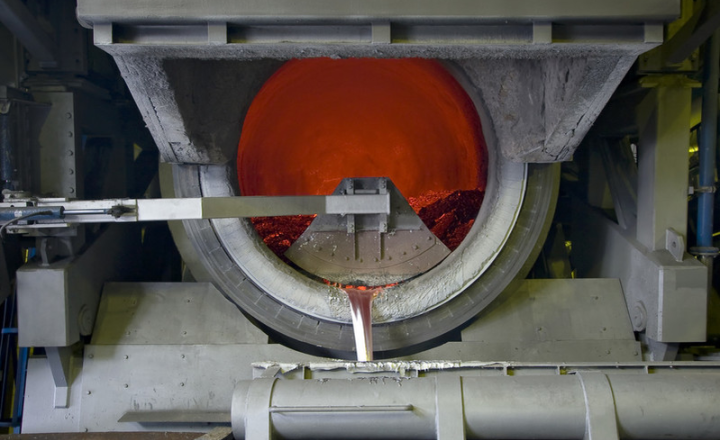 圣戈班性能陶瓷和耐火材料verwendet专利entierte feuerfeste Auskleidungssysteme auf Metallübertragungskomponenten wie Rinnen, Tröge und Verteiler。