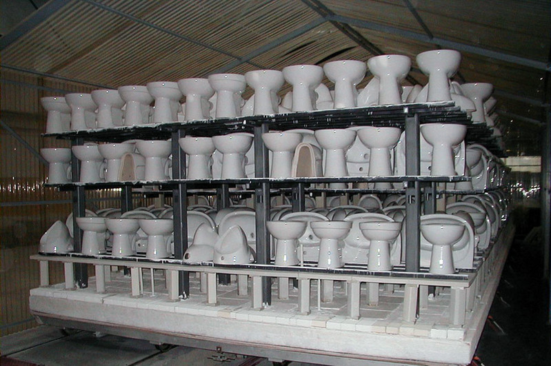 Louças sanitárias com sistema de cerâmica